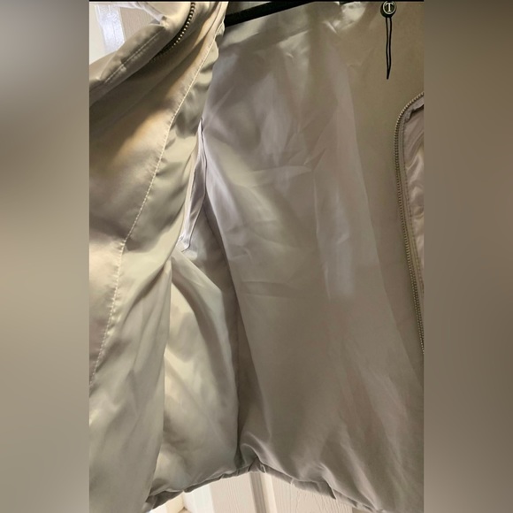 Talbots Silver Gray Puffer Vest Size XL - Picture 5 of 6